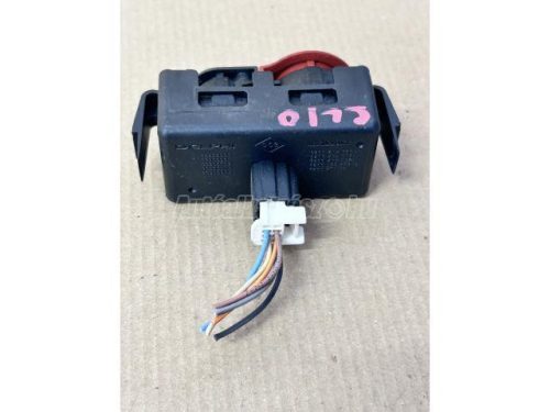 vészvillogó kapcsoló