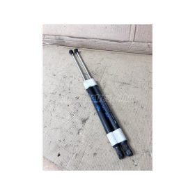 gázrugó, csomag- poggyásztér