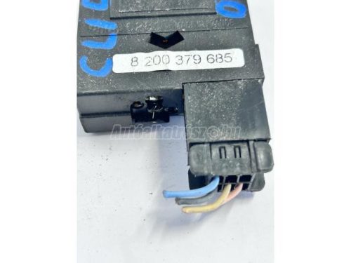 FÉNYSZÓRÓ MAGASSÁGÁLLÍTÓ KAPCSOLÓ