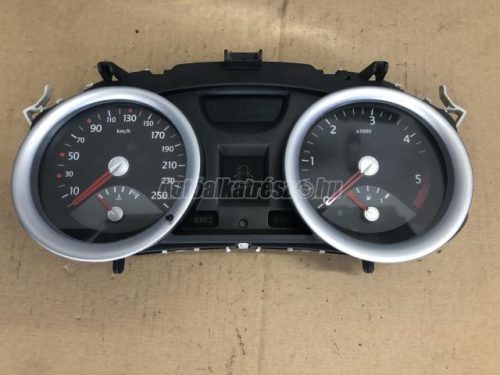RENAULT MEGANE - 2006 - 8200462283B - km óra