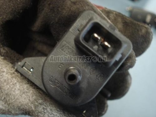 RENAULT LAGUNA - 2009 - 8200762597 - töltőnyomás érzékelő