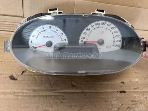 TOYOTA YARIS - 2003 - 838005D0050 - km óra