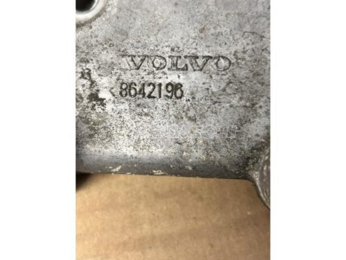 VOLVO V70 - 2004 - 8642196  - generátor tartó bak