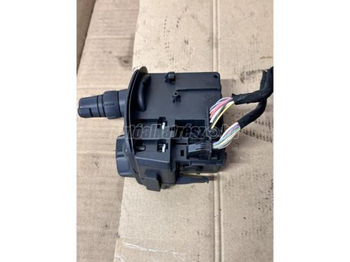 ablaktörlő kapcsoló