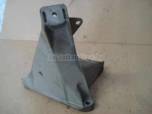 AUDI A4 - 1998 - 8D0199308F  - motortartó bak