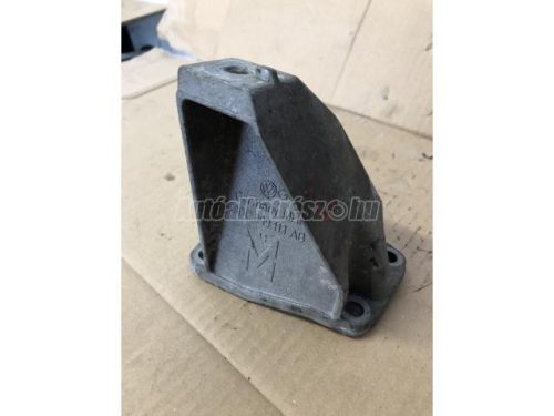 AUDI A4 - 1997 - 8D0399113AB - váltó tartóbak