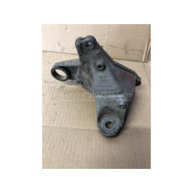 AUDI A4 - 1997 - 8D0399114L - váltó tartóbak