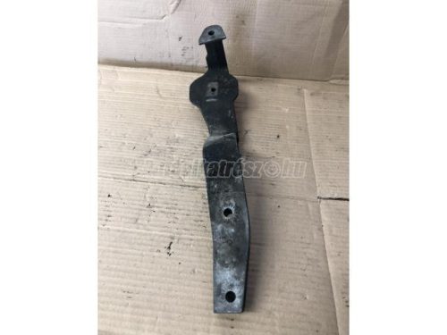 AUDI A4 - 1997 - 8D0599289 - hátsó differenciálmű tartó