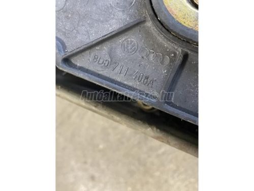 VOLKSWAGEN PASSAT V - 2001 - 8D0711406A - váltókulissza