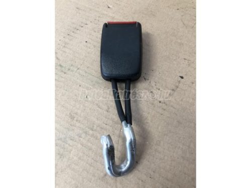 AUDI A6 - 1996 - 8D0857740 - biztonsági öv csat