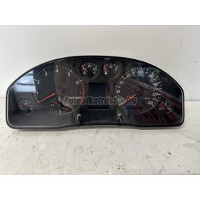 AUDI A4 - 2000 - 8D0919880NX - km óra