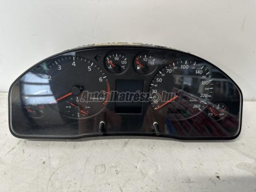 AUDI A4 - 2000 - 8D0919880NX - km óra
