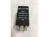 AUDI A4 - 1998 - 8D0959257 - relé