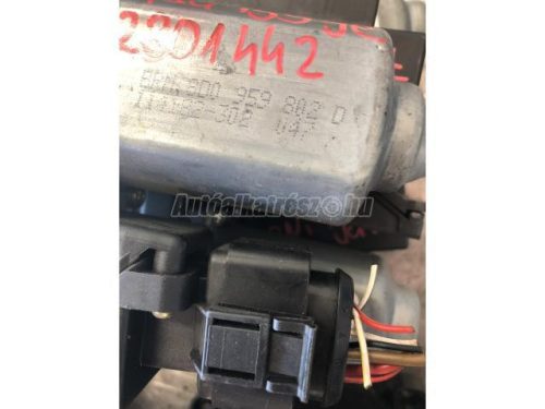 AUDI A4 - 1997 - 8D0959802D - ablakemelő
