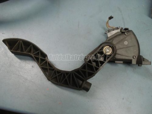 AUDI A4 - 2002 - 8D1721523F - gázpedál potenciométer