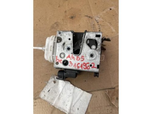 AUDI A4 - 1998 - 8D1837015A - ajtózár szerkezet
