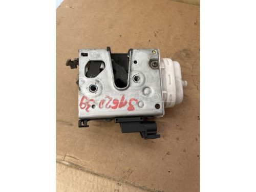 AUDI A4 - 8D1837016F - ajtó zárszerkezet