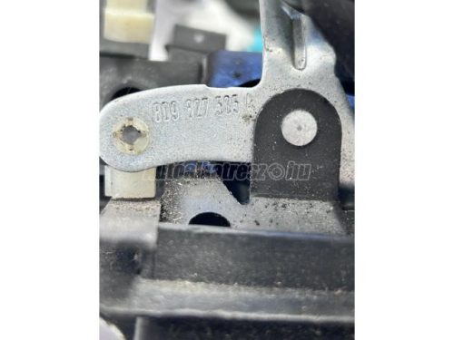 AUDI A4 - 8D9827505A - csomagtér zár
