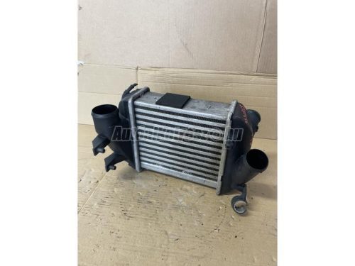 AUDI A4 - 2004 - 8E0145805P - töltőlevegőhűtő