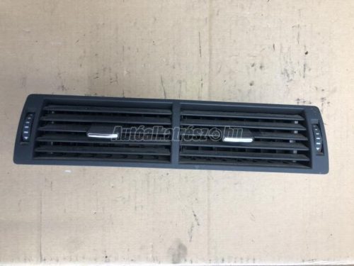 AUDI A4 - 2004 - 8E0820951H - szellőző nyílás rács