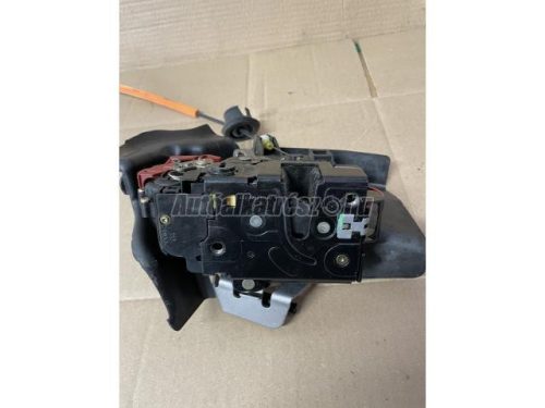 AUDI A4 - 8E0839349 - ajtózár szerkezet