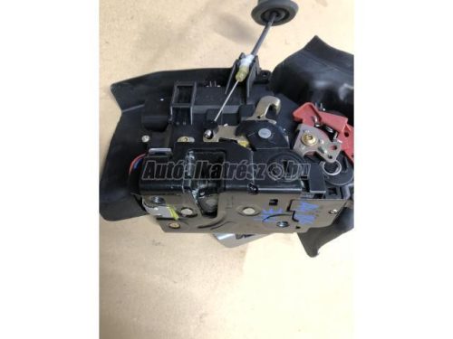 AUDI A4 - 2002 - 8E0839350 - ajtózár