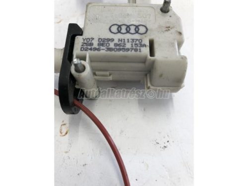 AUDI A4 - 2006 - 8E0862153A - tankajtó zár motor