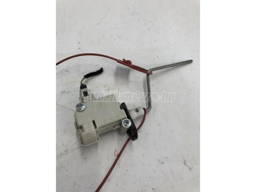 AUDI A4 - 2006 - 8E0862153A - tankajtó zár motor