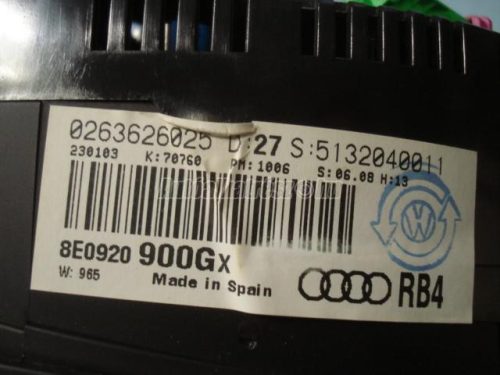 AUDI A4 - 2002 - 8E0920900GX - óracsoport