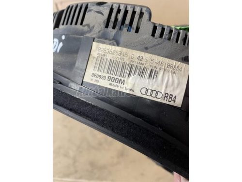 AUDI A4 - 2004 - 8E0920900M - km óra