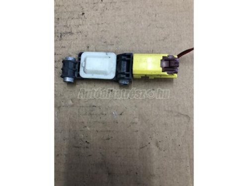 AUDI A4 - 2004 - 8E0959651A - oldallégzsák érzékelő