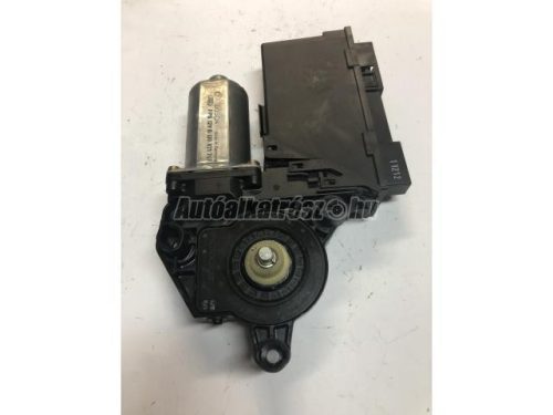 AUDI A4 - 2003 - 8E0959801A - ablakemelő motor
