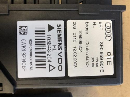 AUDI A4 - 2006 - 8E0959801E - ablakemelő motor
