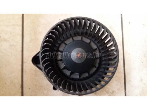 AUDI A4 - 2003 - 8E1820021E - Utastér ventillátor