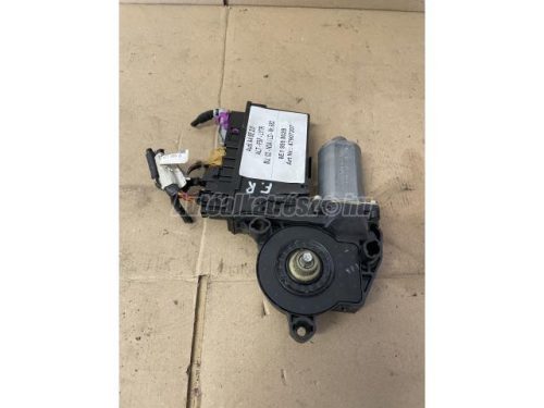 AUDI A4 - 2003 - 8E1959802B  - ablakemelő motor