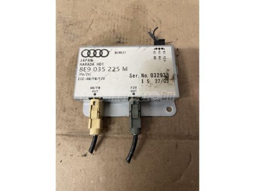 AUDI A4 - 2004 - 8E9035225M - erősítő