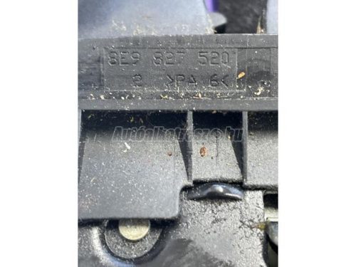 AUDI A4 - 2004 - 8E9827520 - csomagtér zár