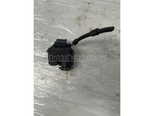 AUDI A3 - 2002 - 8L0041295 - fényszórómagasság állítómotor