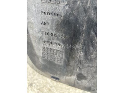 AUDI A3 - 2002 - 8L0821172B - burkolat, kerékjárat