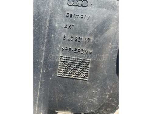 AUDI A3 - 2002 - 8L0821172B - burkolat, kerékjárat