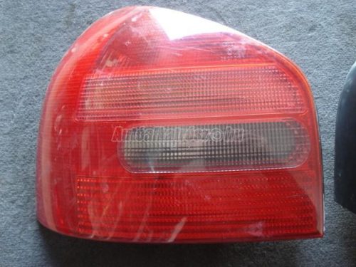 AUDI A3 - 1998 - 8L0945096 - hátsólámpa