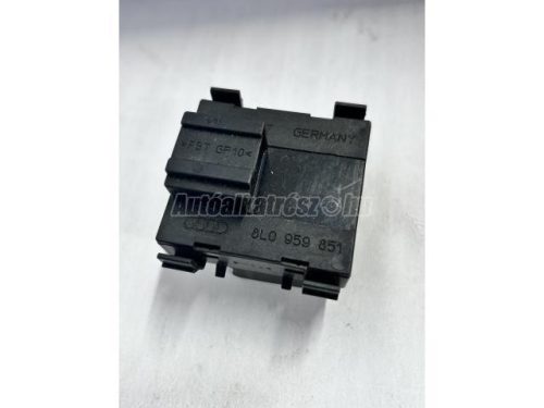 AUDI A3 - 2000 - 8L0959851  - ablakemelő kapcsoló