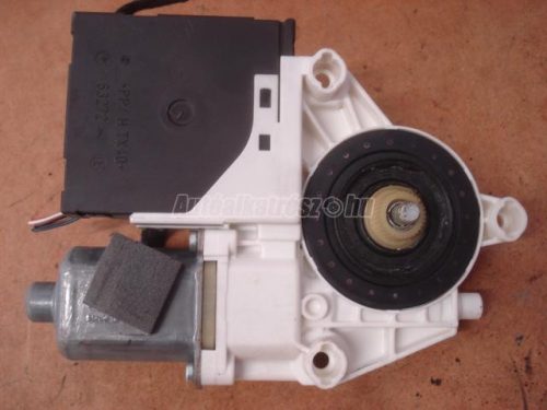 AUDI A3 - 2006 - 8P0959802H - ablakemelő motor
