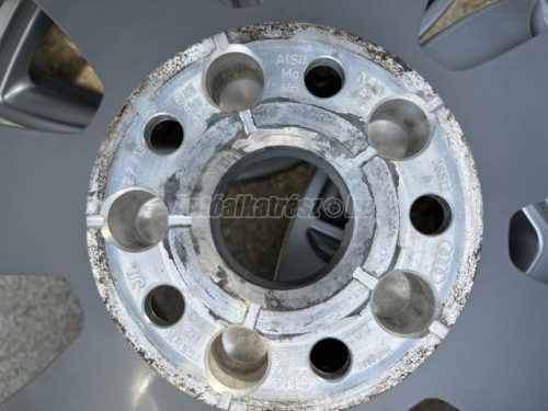 AUDI Q3 (2011-2020) 8U0601025 16 ET33 - Gyári alufelni 16x6,5