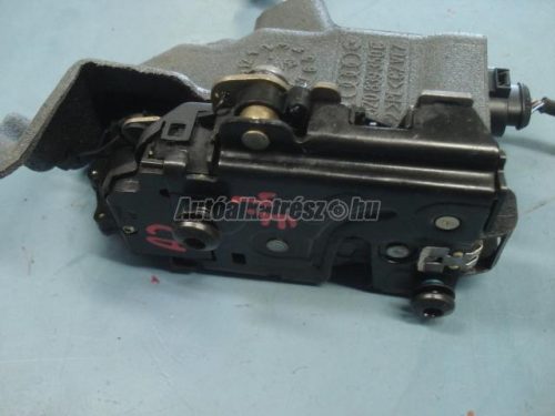 AUDI A2 - 2002 - 8Z0839015,  8Z0839016D - ajtózár