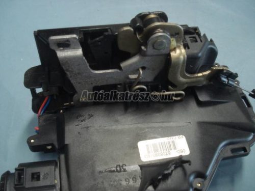 AUDI A2 - 2002 - 8Z0839015,  8Z0839016D - ajtózár