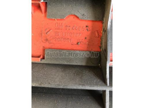 felső motor takaró