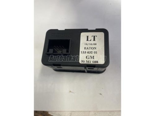 ablakemelő kapcsoló