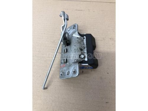 csomagtér ajtó zárszerkezet