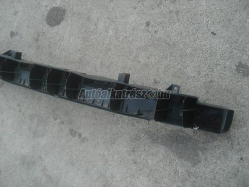 lökhárító merevítő